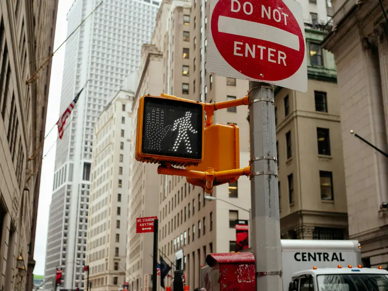 Central Park Street Sign And Traffic Light